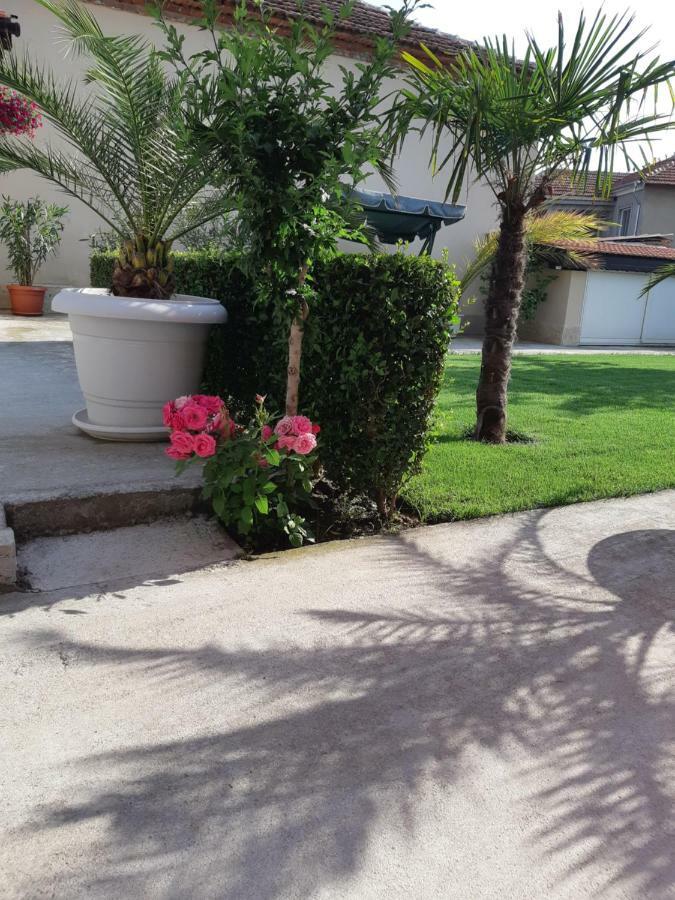 Villa Ros Guest House Svilengrad Ngoại thất bức ảnh