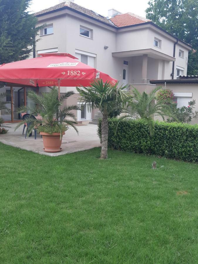 Villa Ros Guest House Svilengrad Ngoại thất bức ảnh